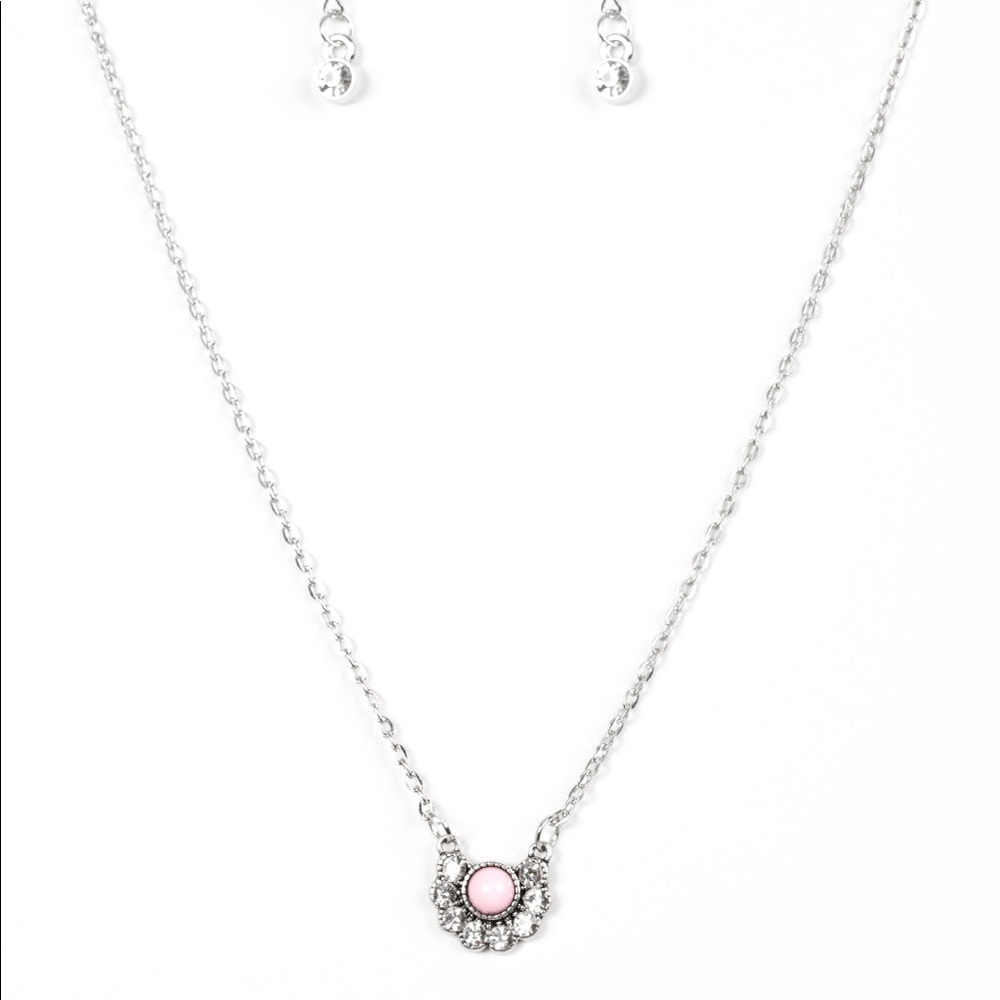 3/$10 “Pampered Princess” necklace and earrings